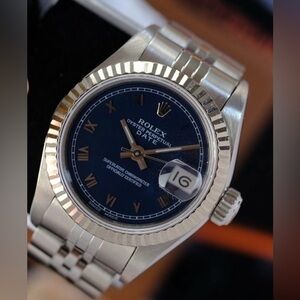 Ladies Rolex Datejust stainless 26 mm **VERY GOOD** refurb condition. Orig. box